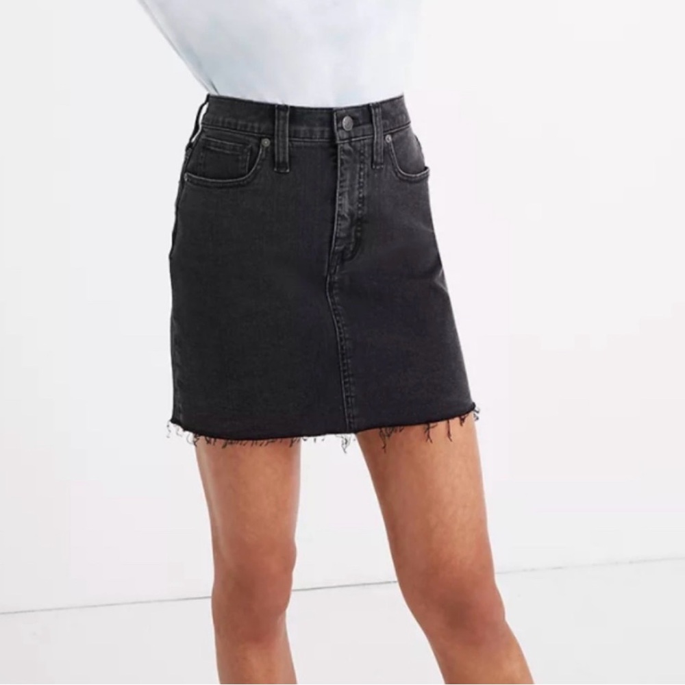 NWT Madewell Stretch Denim Mini Skirt in Raw-Hemmed Edition W26